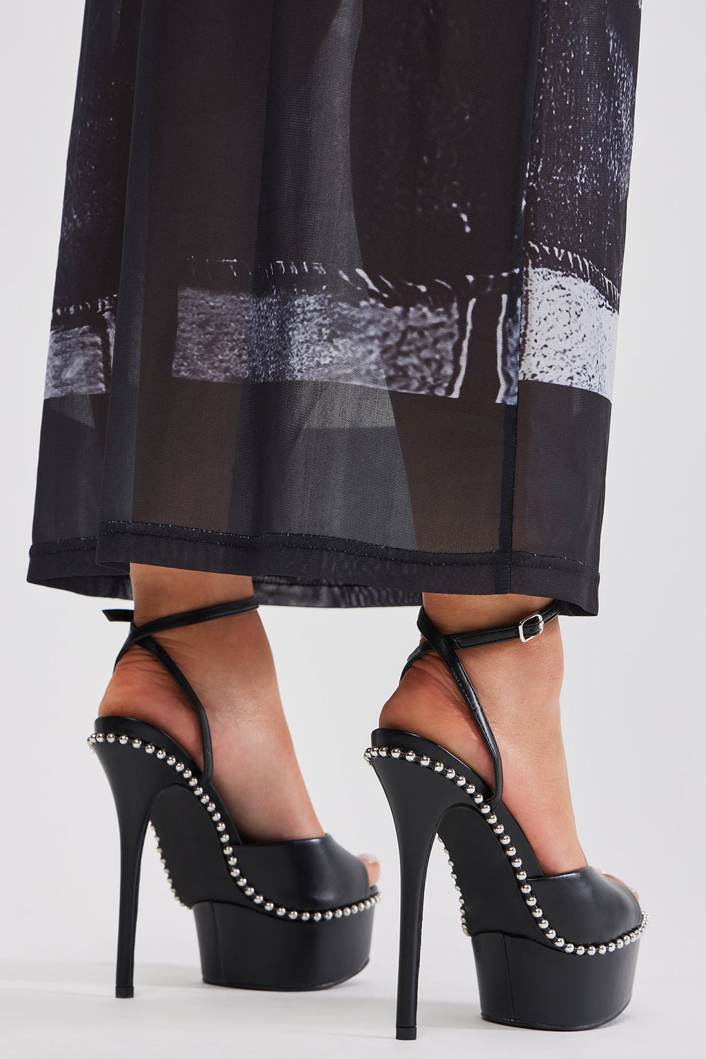 Game Changing Platform Heels - Black