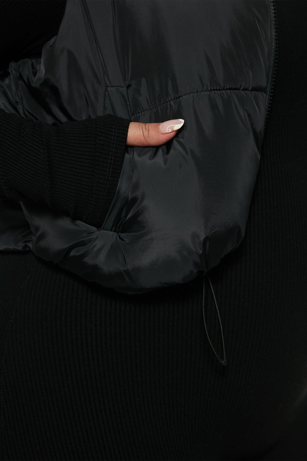 Can't Handle It Puffer Vest - Black