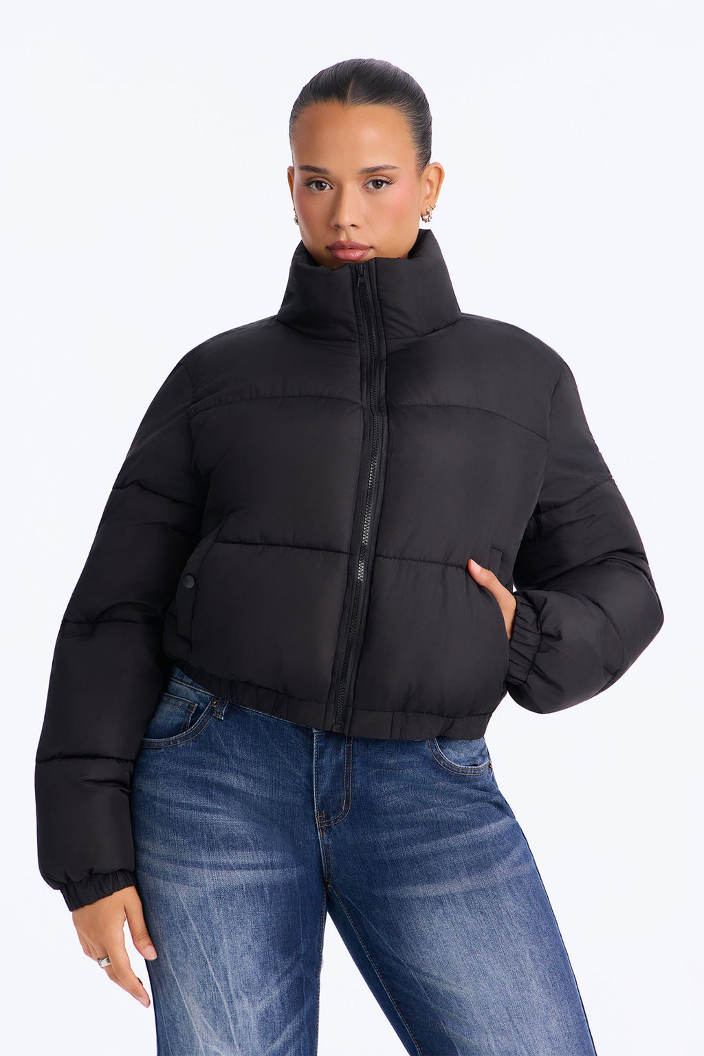 Looking Brand New Cropped Puffer Jacket - Black