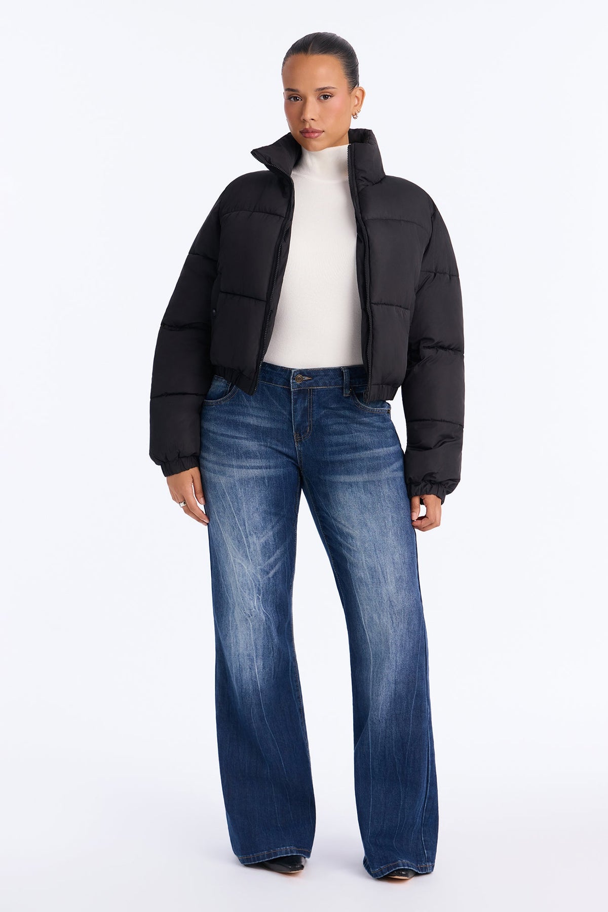 Looking Brand New Cropped Puffer Jacket - Black