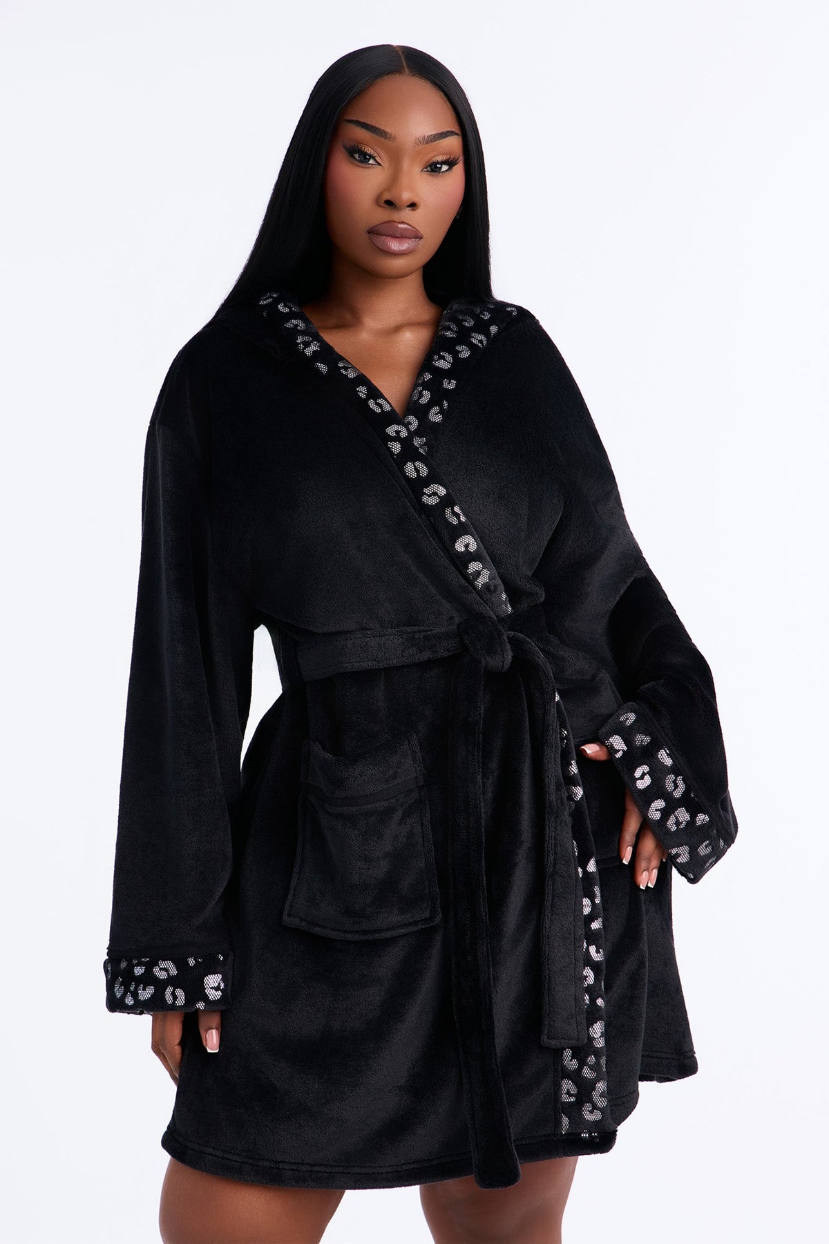 My Aura Hooded Contrast Trim Plush Robe - Black
