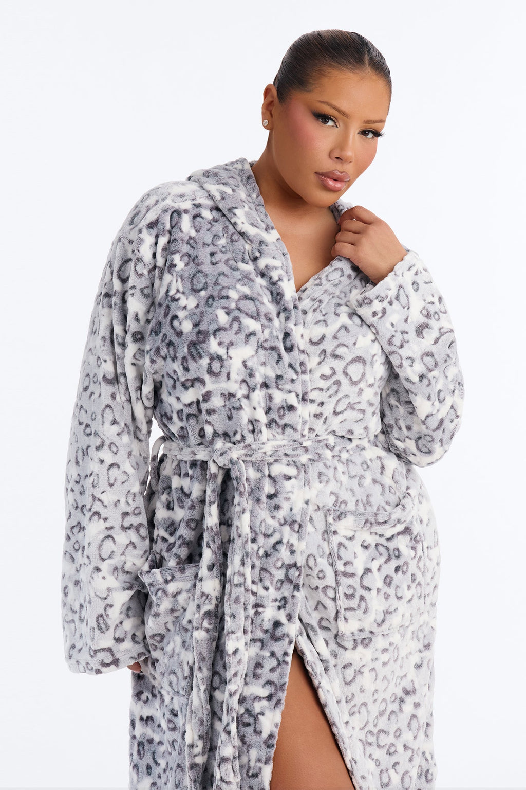 Wild Chic Leopard Plush Hooded Robe - White/combo