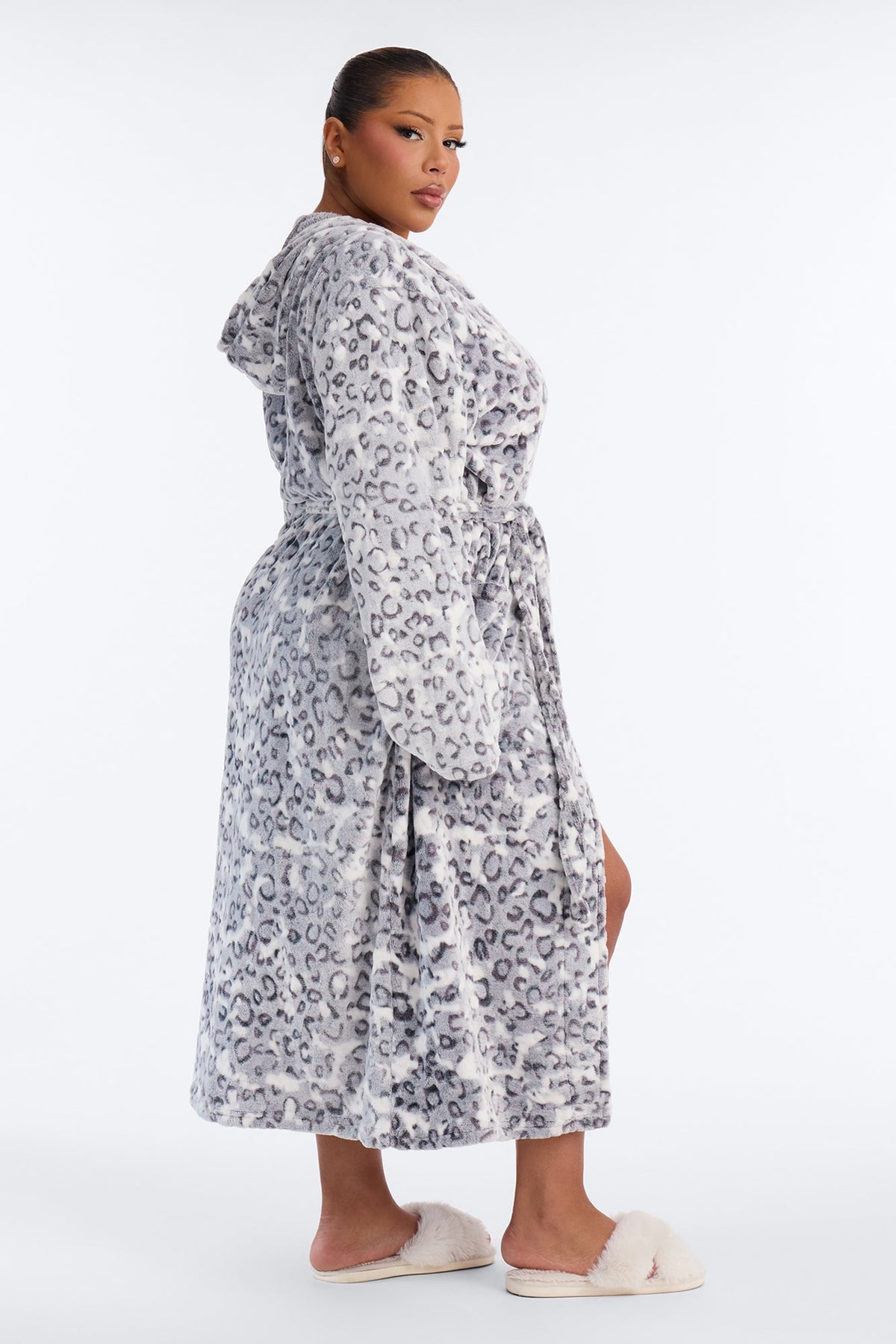 Wild Chic Leopard Plush Hooded Robe - White/combo