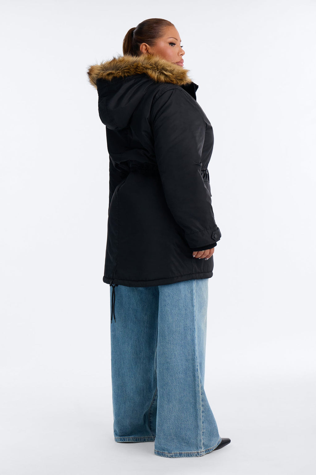 Cold News Puffer Jacket - Black