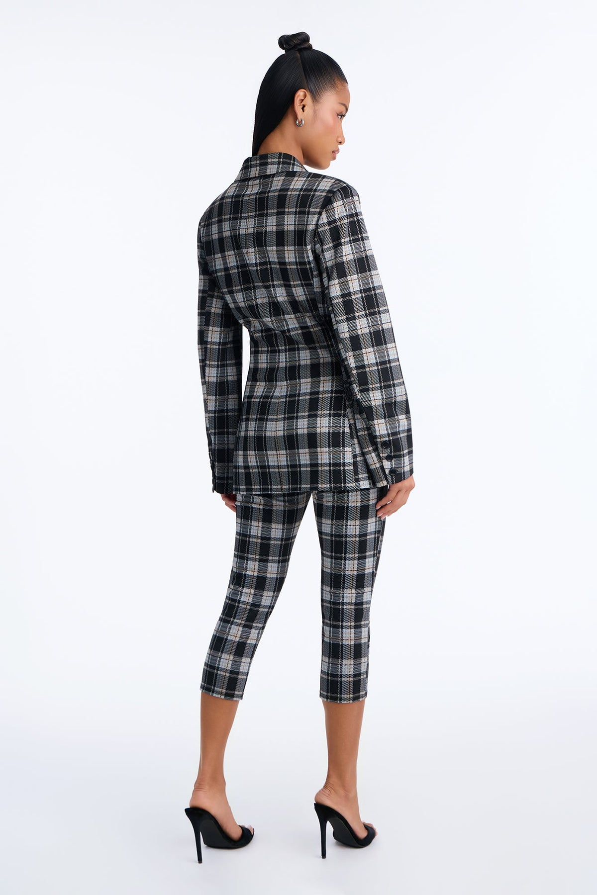 Boardroom Baddie Plaid Capri Set - Black/combo