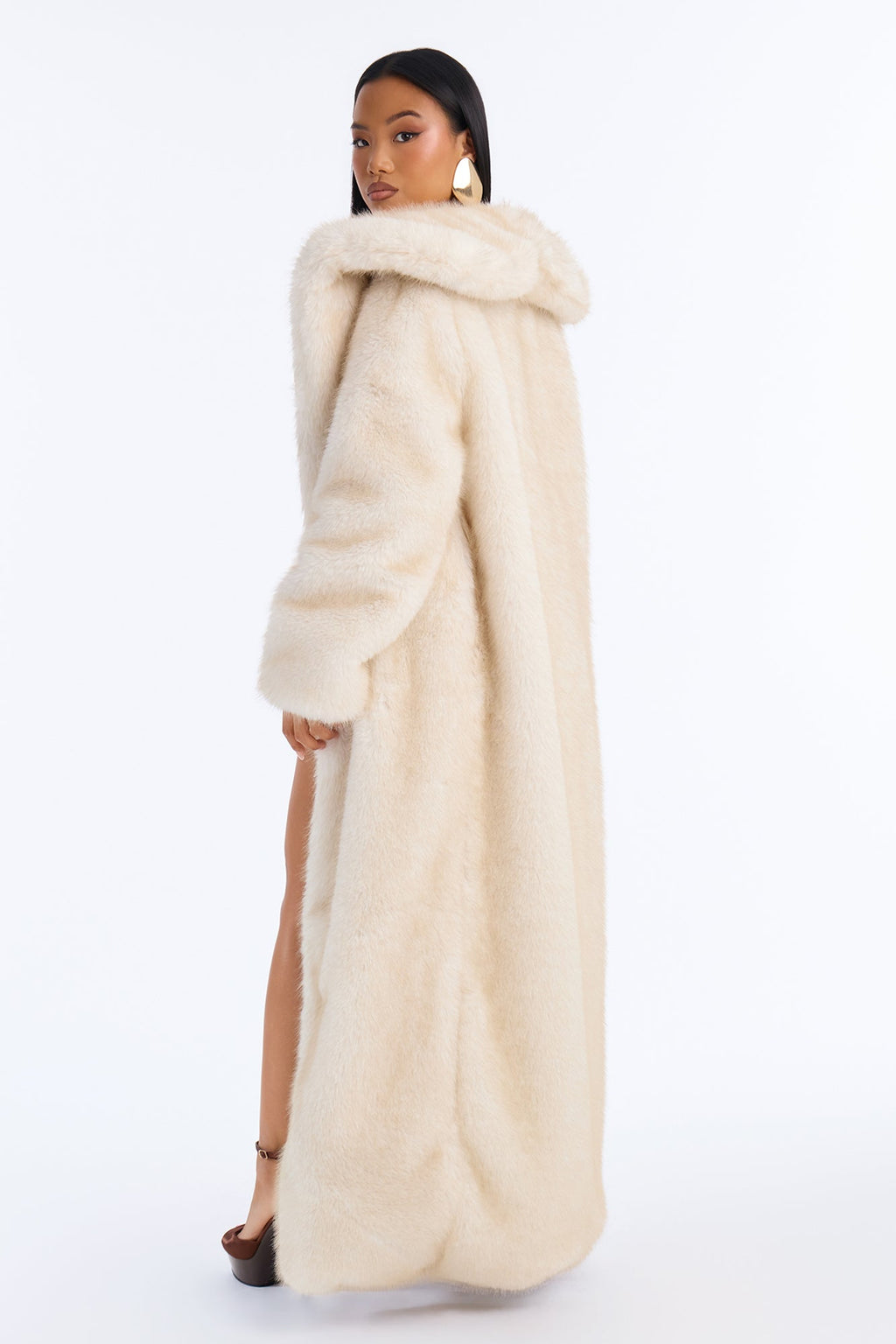 Bella Donna Two Tone Long Faux Fur Coat - Ivory