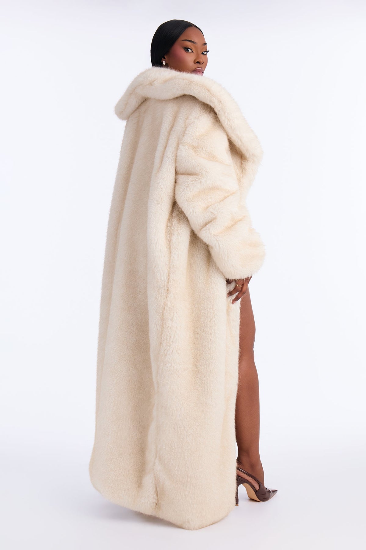 Bella Donna Two Tone Long Faux Fur Coat - Ivory