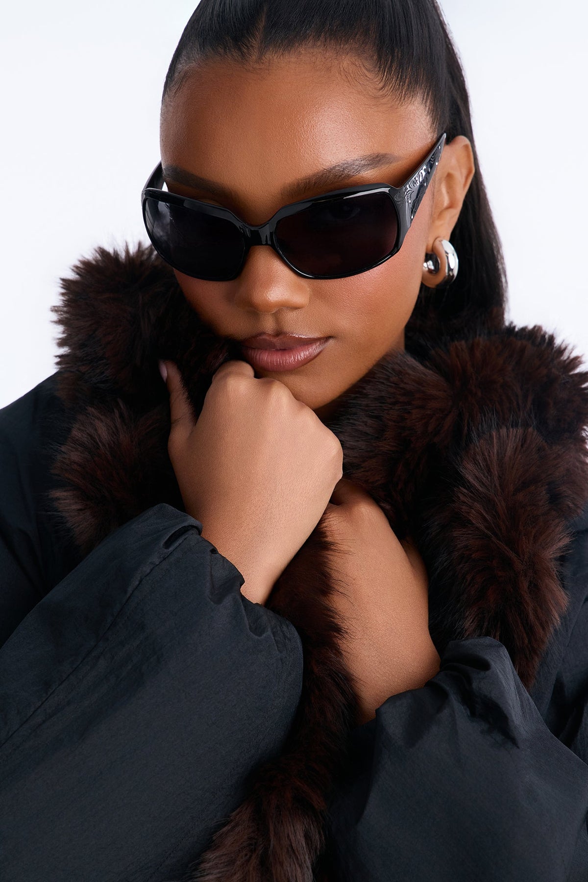Lexi Wide Fur Collar Puffer Bomber Jacket - Black