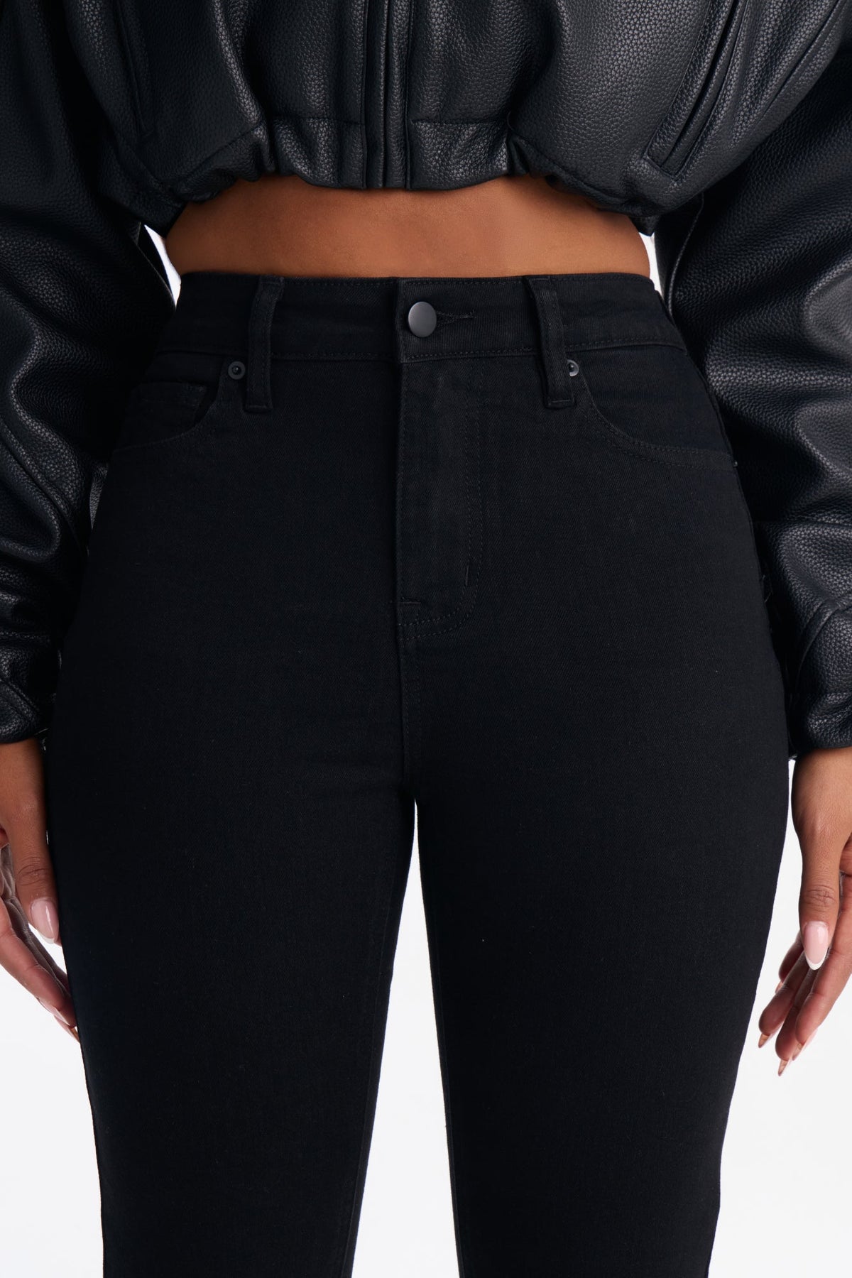 Vibe Check Curvy Stretch Capri Jeans - Black