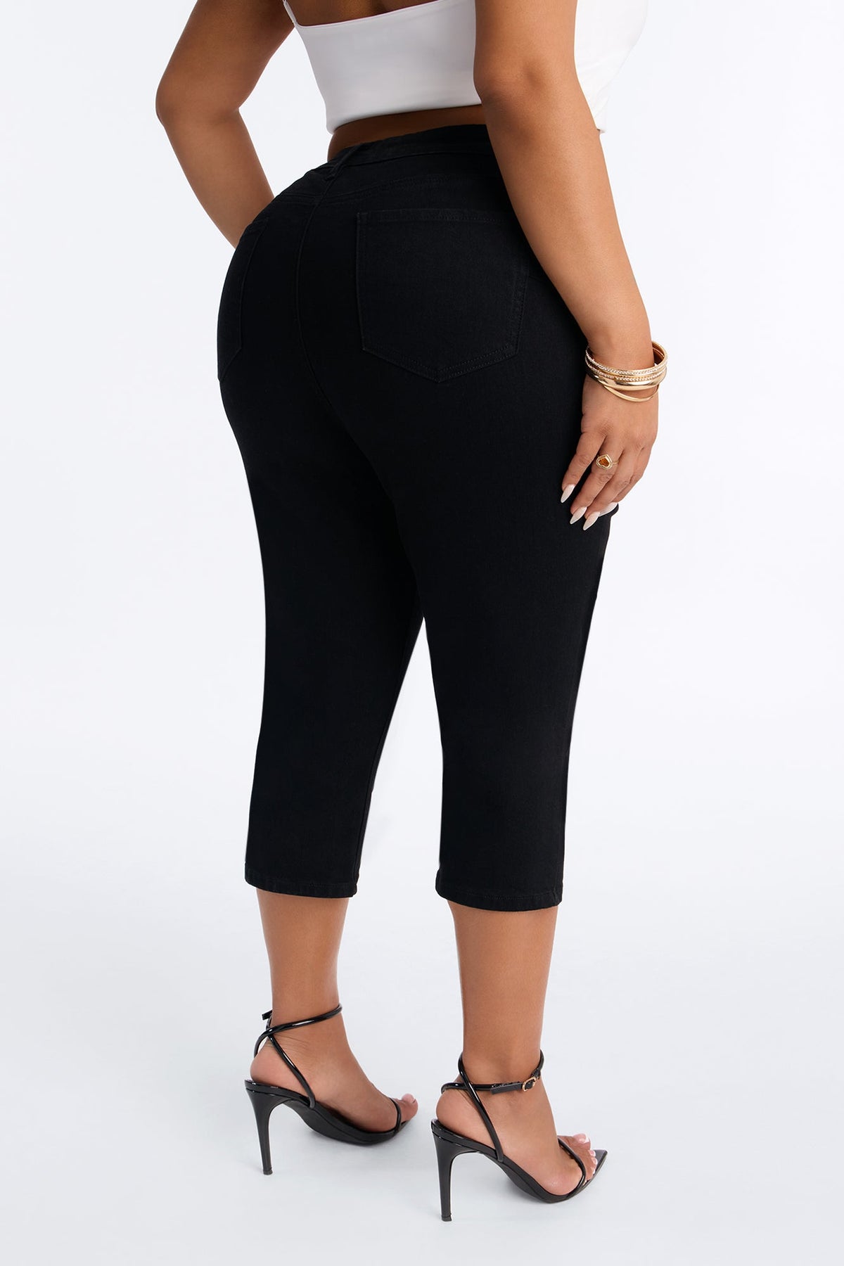 Vibe Check Curvy Stretch Capri Jeans - Black