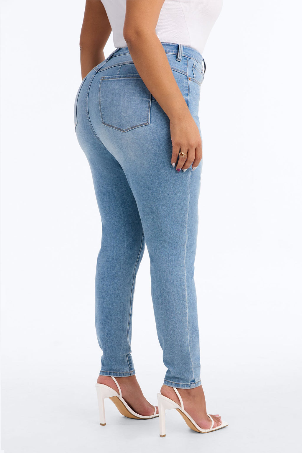 Te Amo Sweetheart Booty Lifter Skinny Jeans - Medium Wash