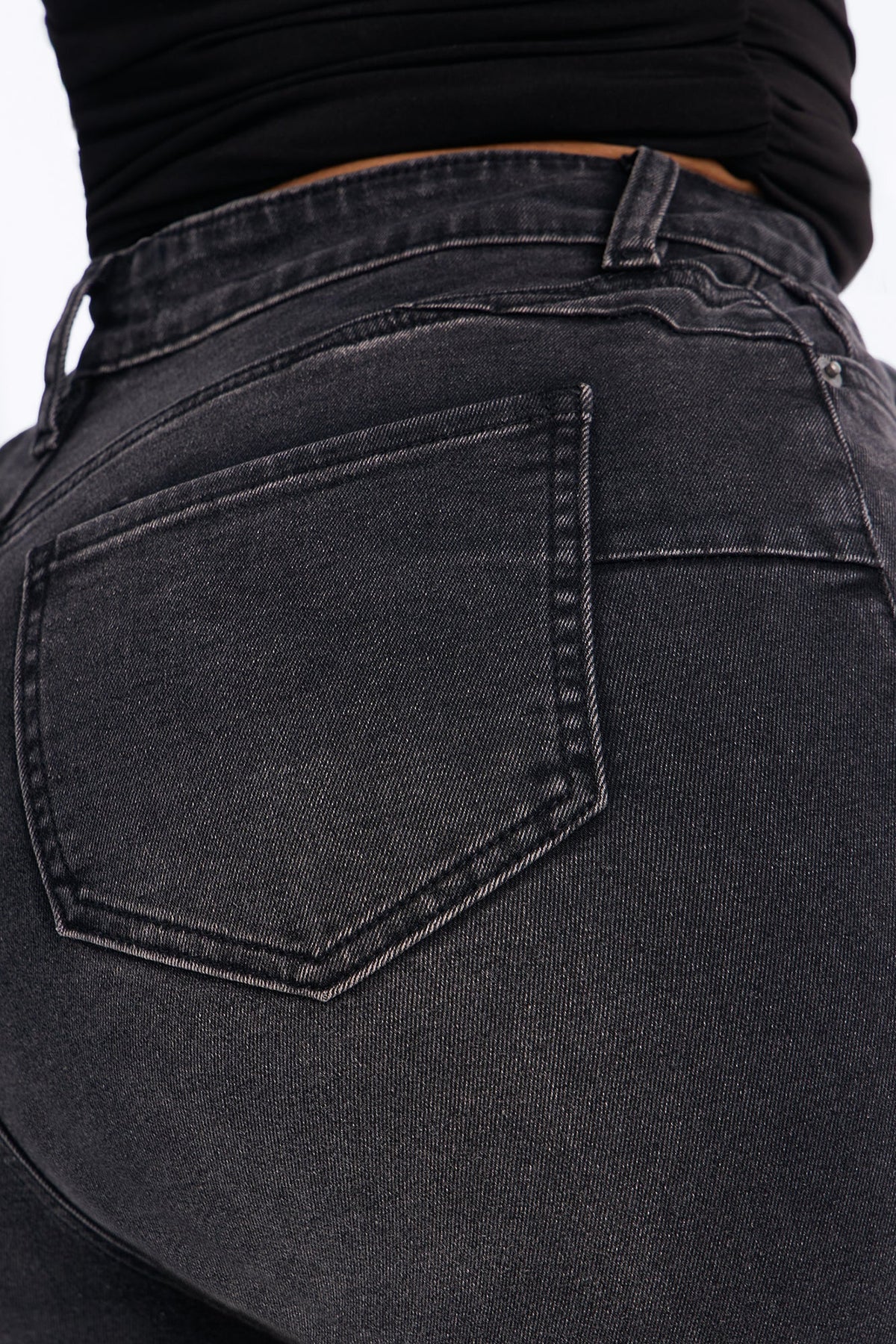 Classic Curvy High Rise Stretch Capri Skinny Jeans - Black Wash