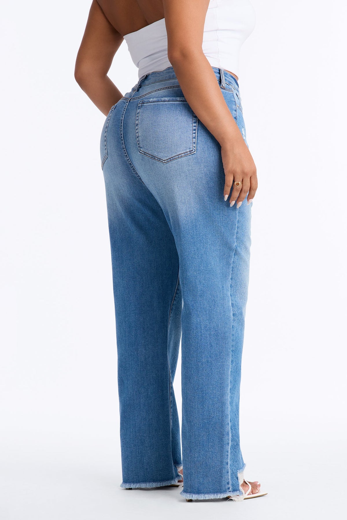 Hallie Hybrid Straight Leg Cigarette Jeans - Medium Wash