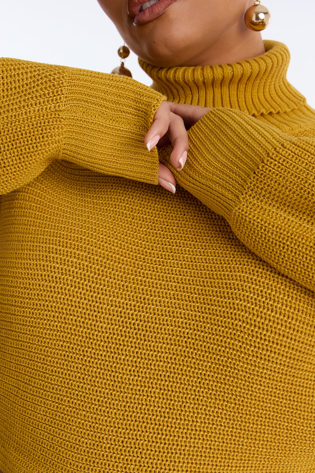 Deana Cropped Turtleneck Sweater - Mustard