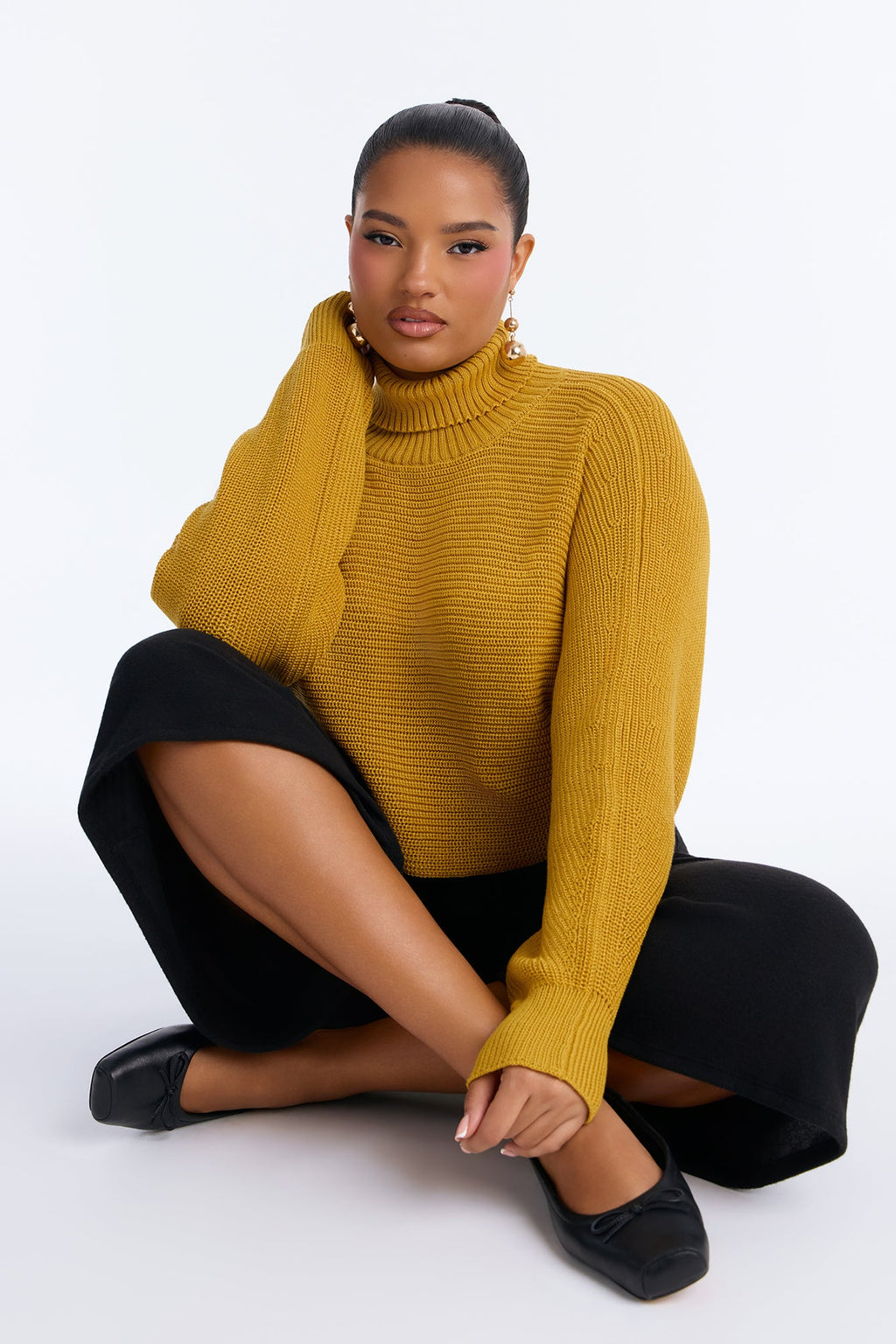 Deana Cropped Turtleneck Sweater - Mustard