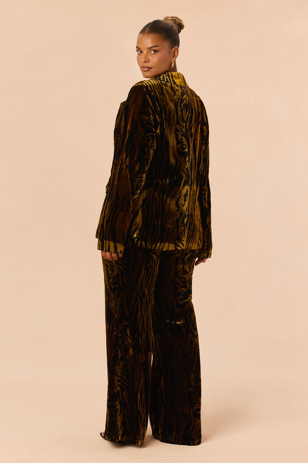 Rich Behavior Velvet Blazer Pant Set - Black/combo
