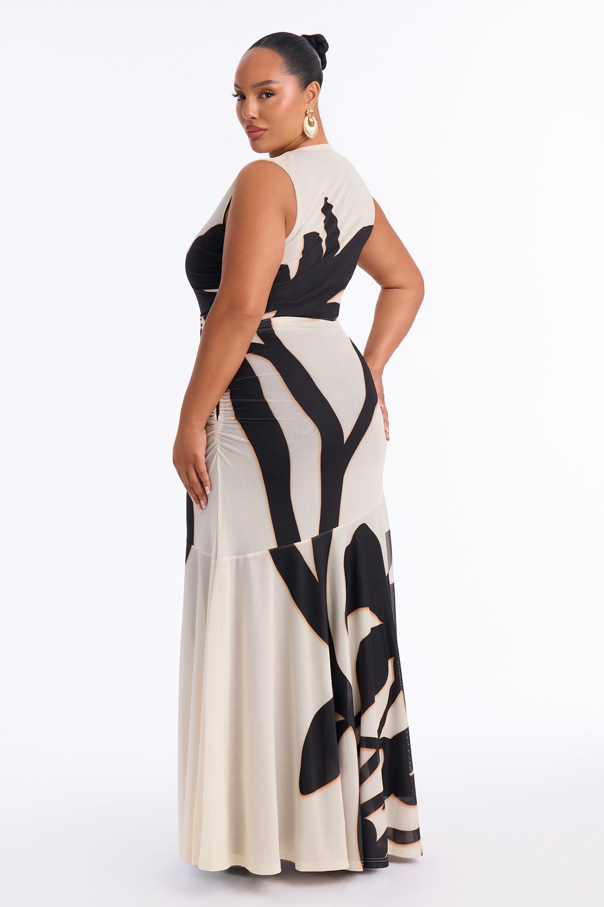 Aviana Mesh Maxi Dress - White/combo
