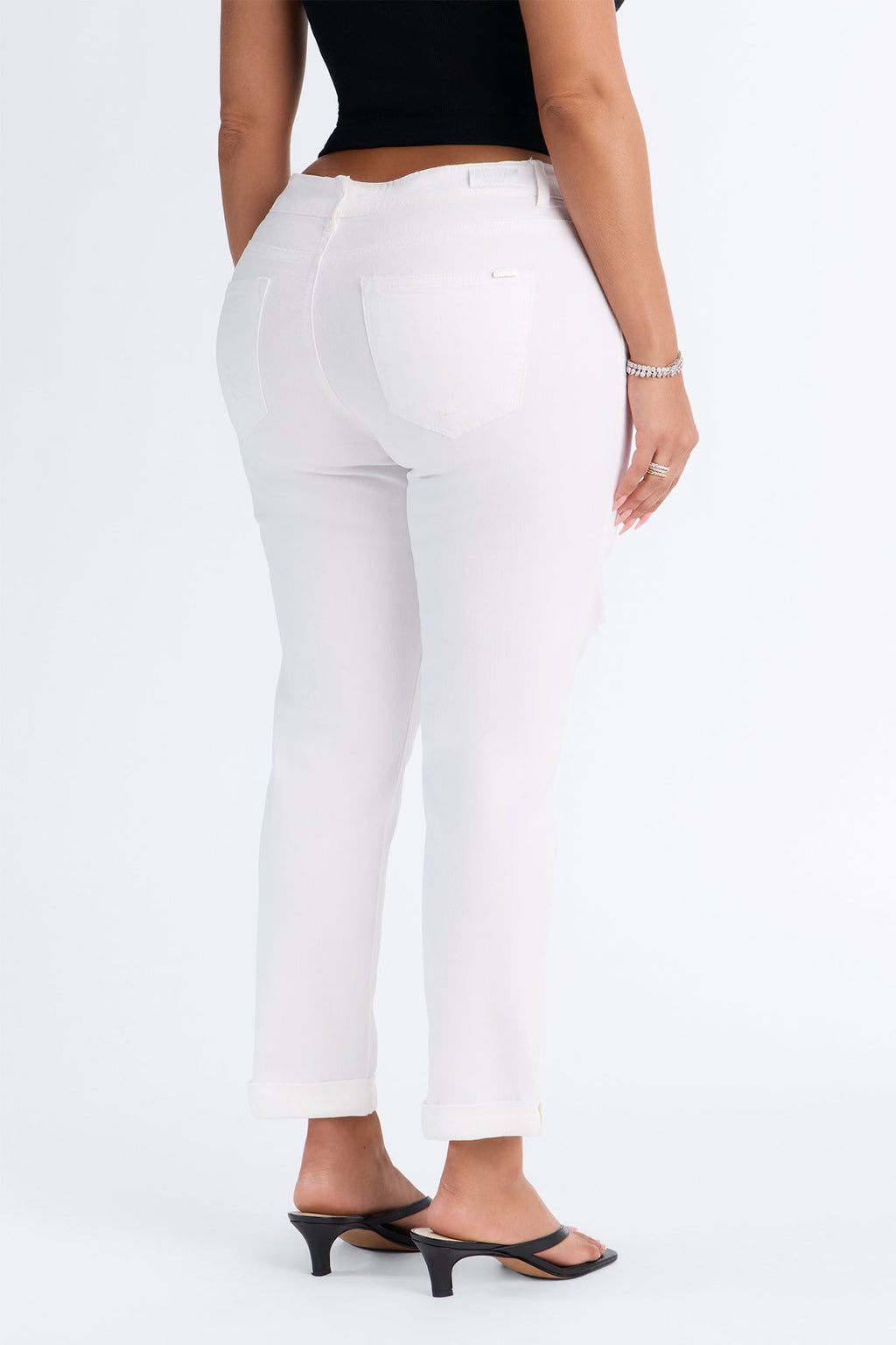 Giving You Body Low Rise Ripped Roll Cuff Capri Skinny Jeans - White