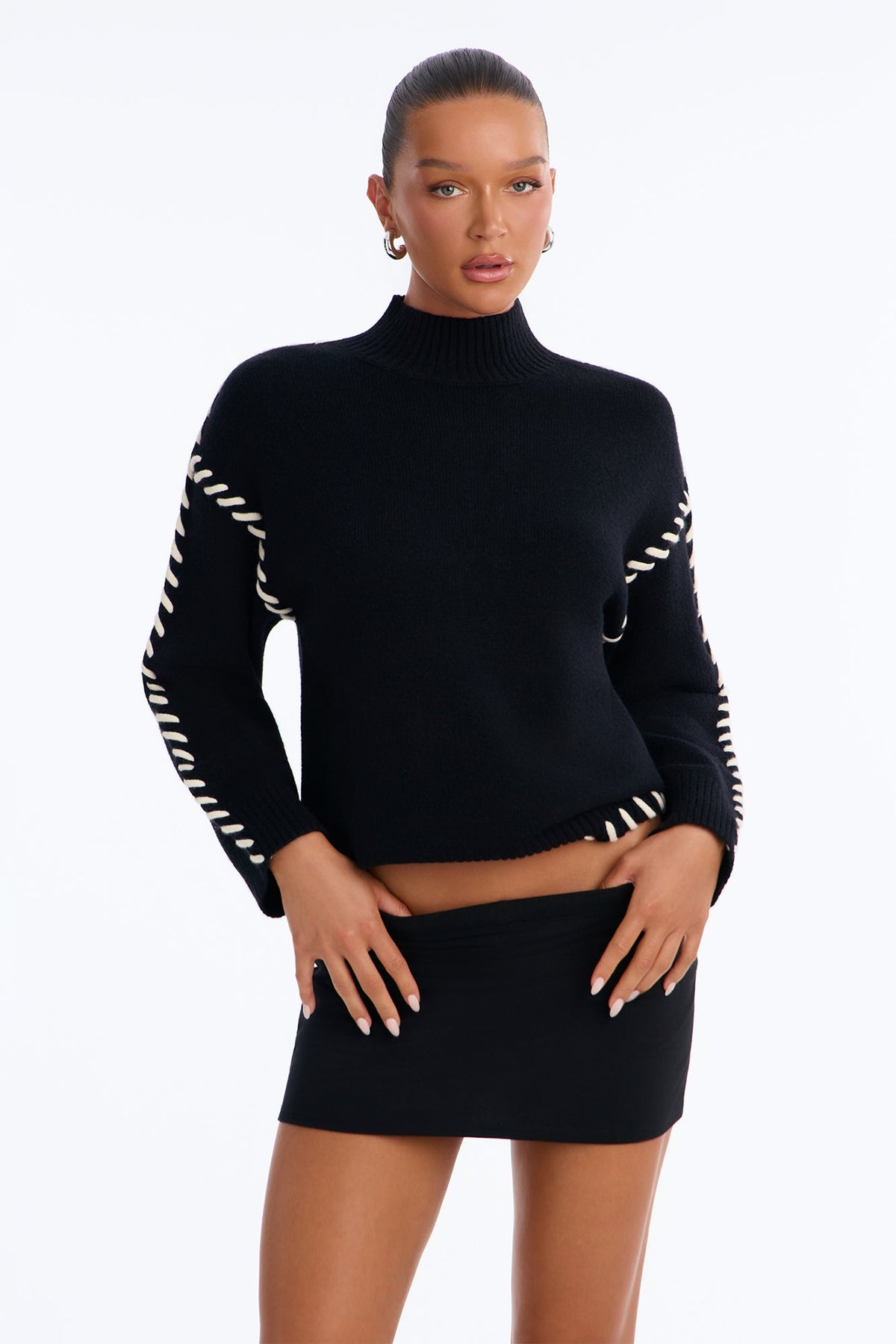 Blissful Contrast Mock Neck Pullover Sweater - Black/White