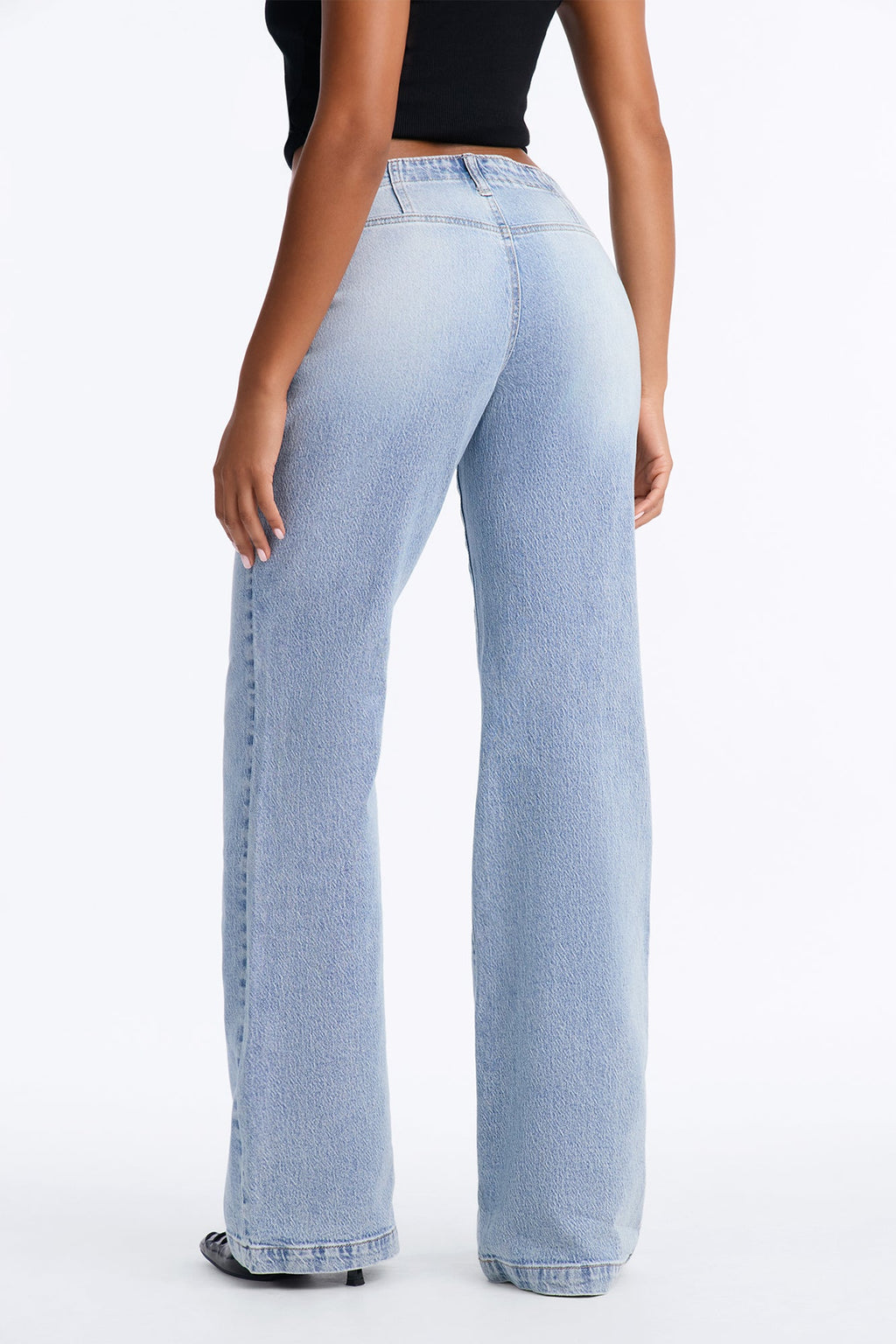 Lie To Me Low Rise Shadow Pocket Stretch Flare Jeans - Light Wash
