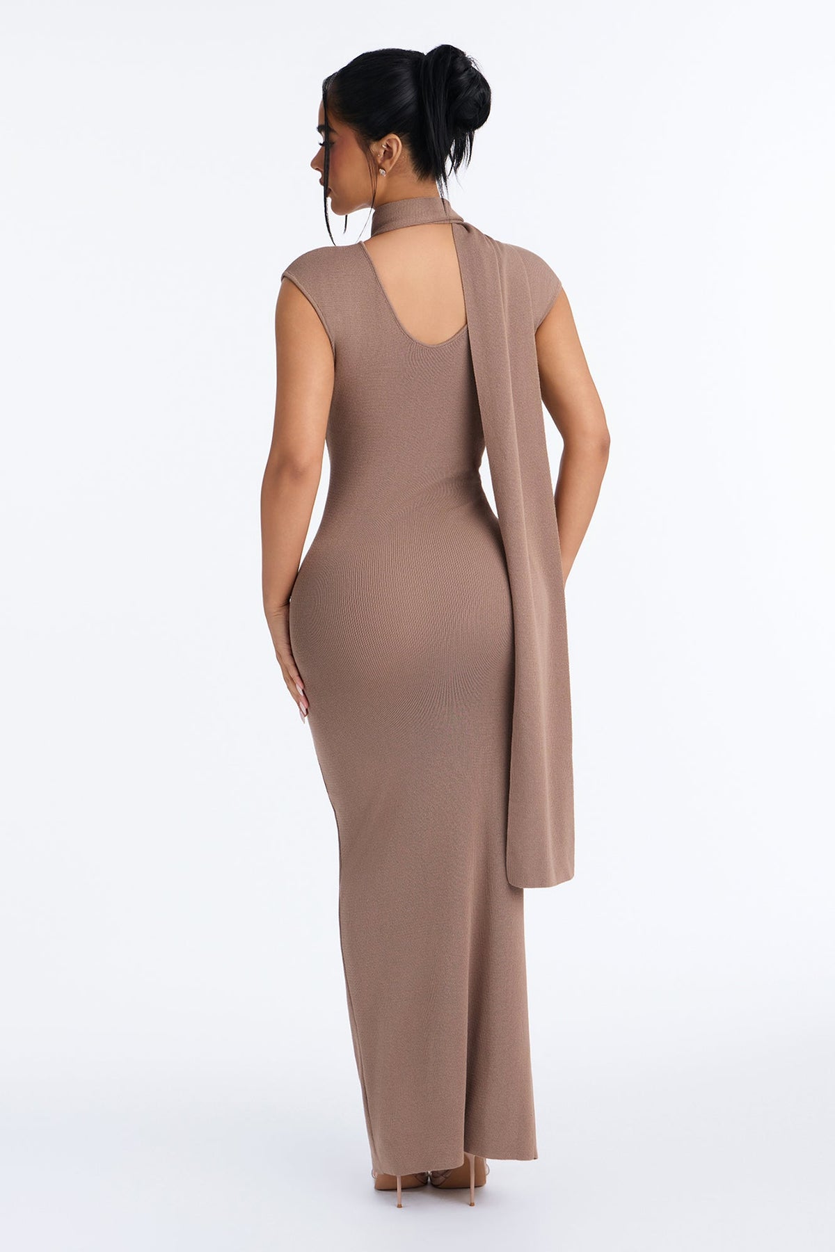 Devan Backless Sweater Maxi Dress - Mocha
