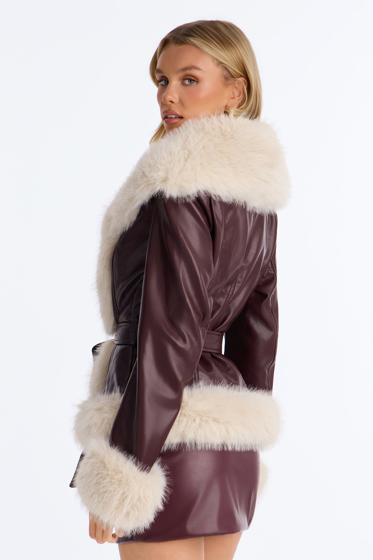 Midnight In Aspen Fur Trim Coat - Brown