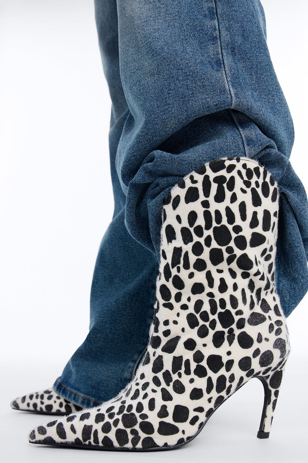 Mae Pointed Toe Booties - White/Black