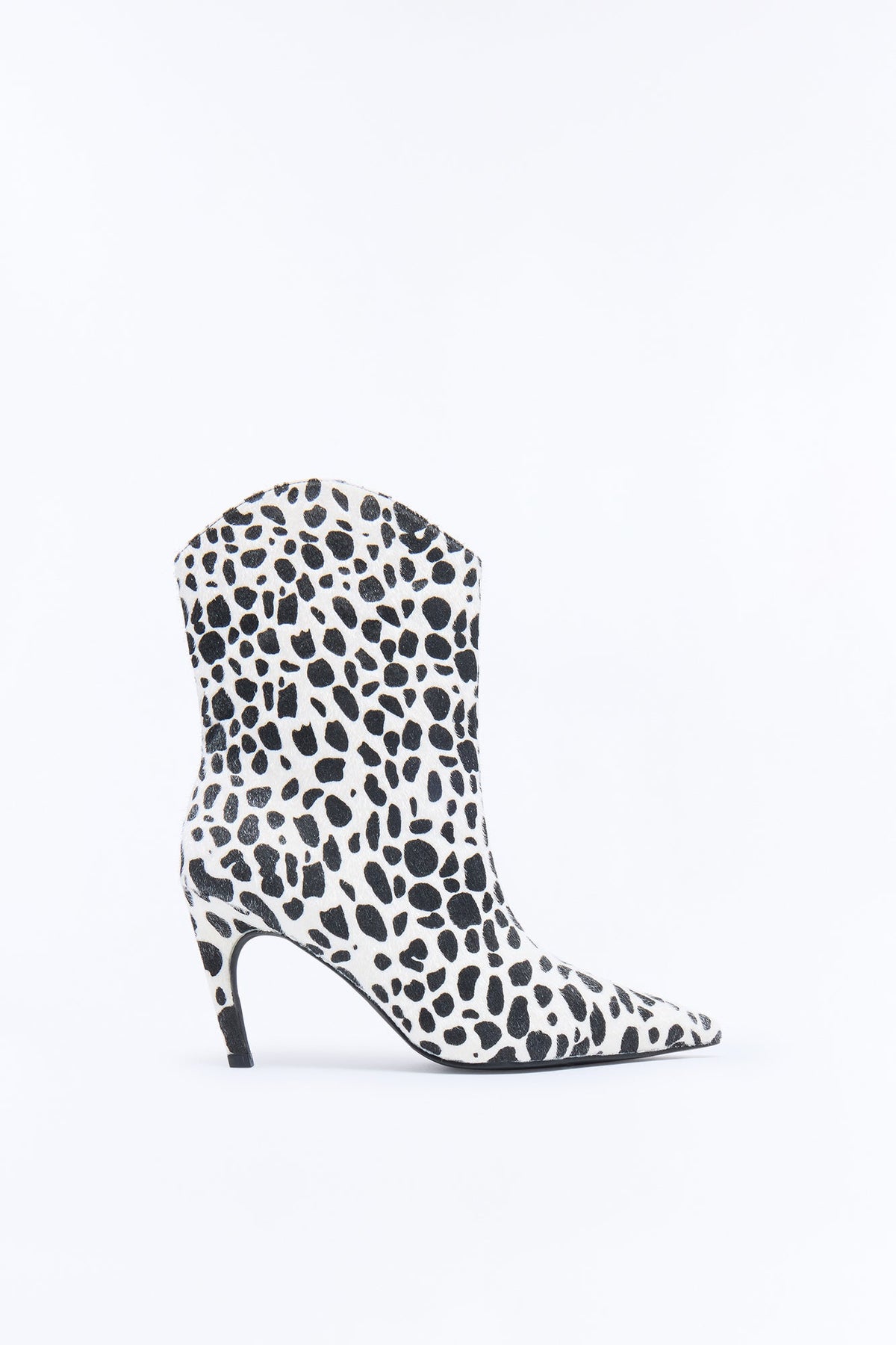 Mae Pointed Toe Booties - White/Black