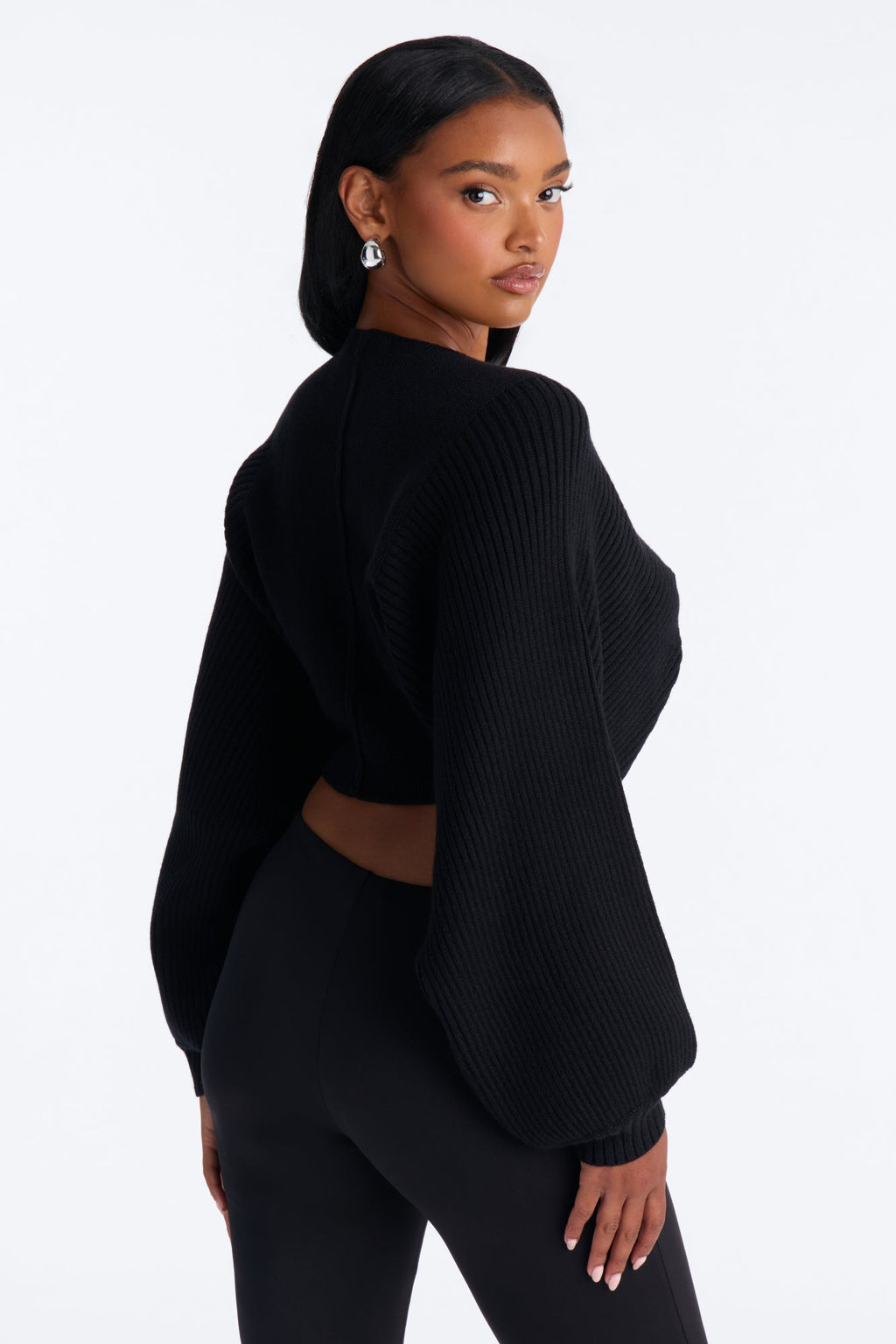 Endless Dusk Cropped Pullover Sweater - Black