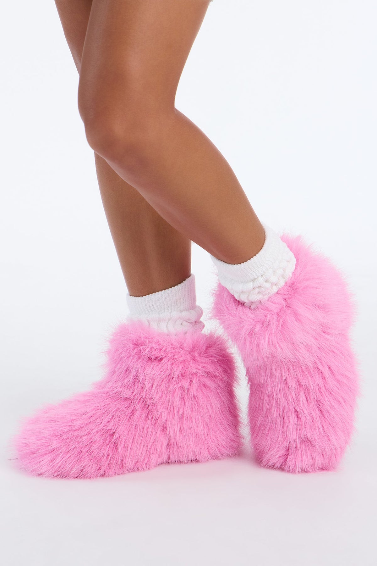 Northern Faux Fur Booties - Pink