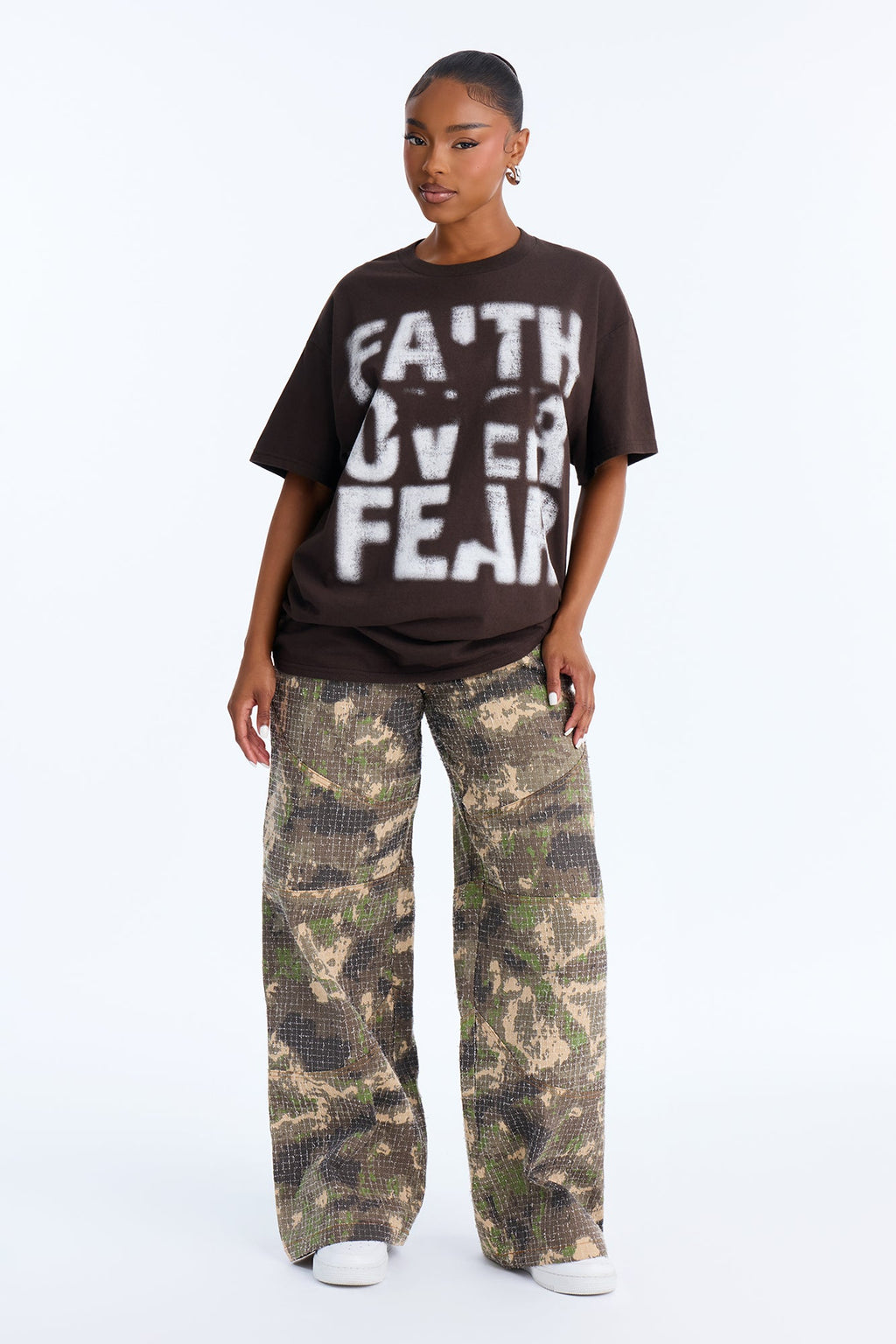 Faith Over Fear Faded Cross Tee - Chocolate