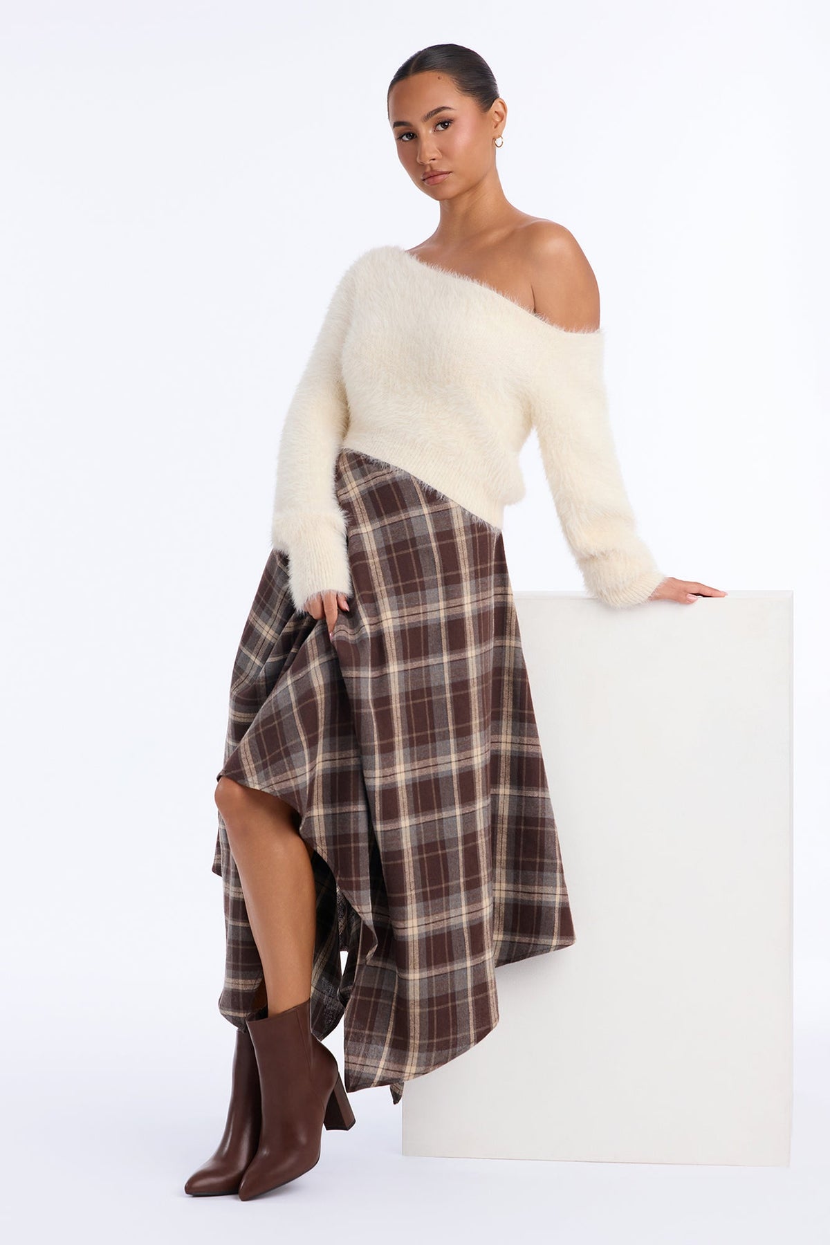 Niles Heeled Booties - Brown