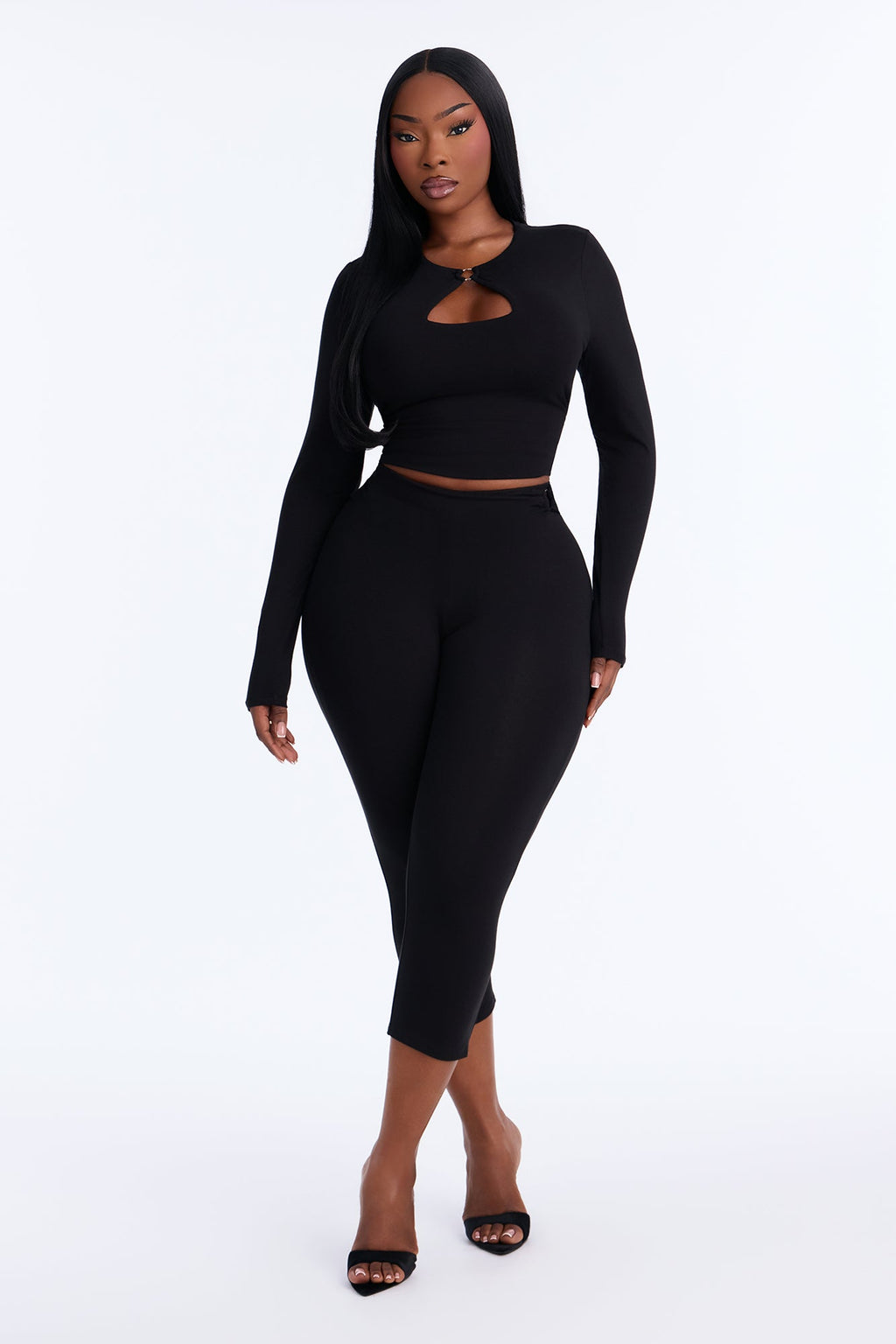 Moving Chic Capri Set - Black