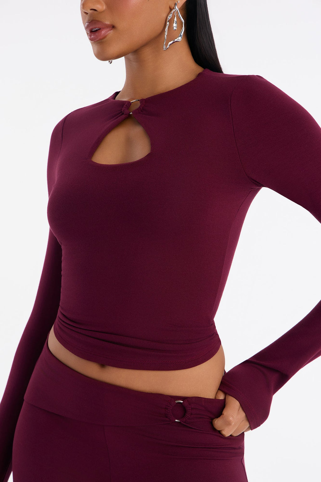 Moving Chic Capri Set - Burgundy