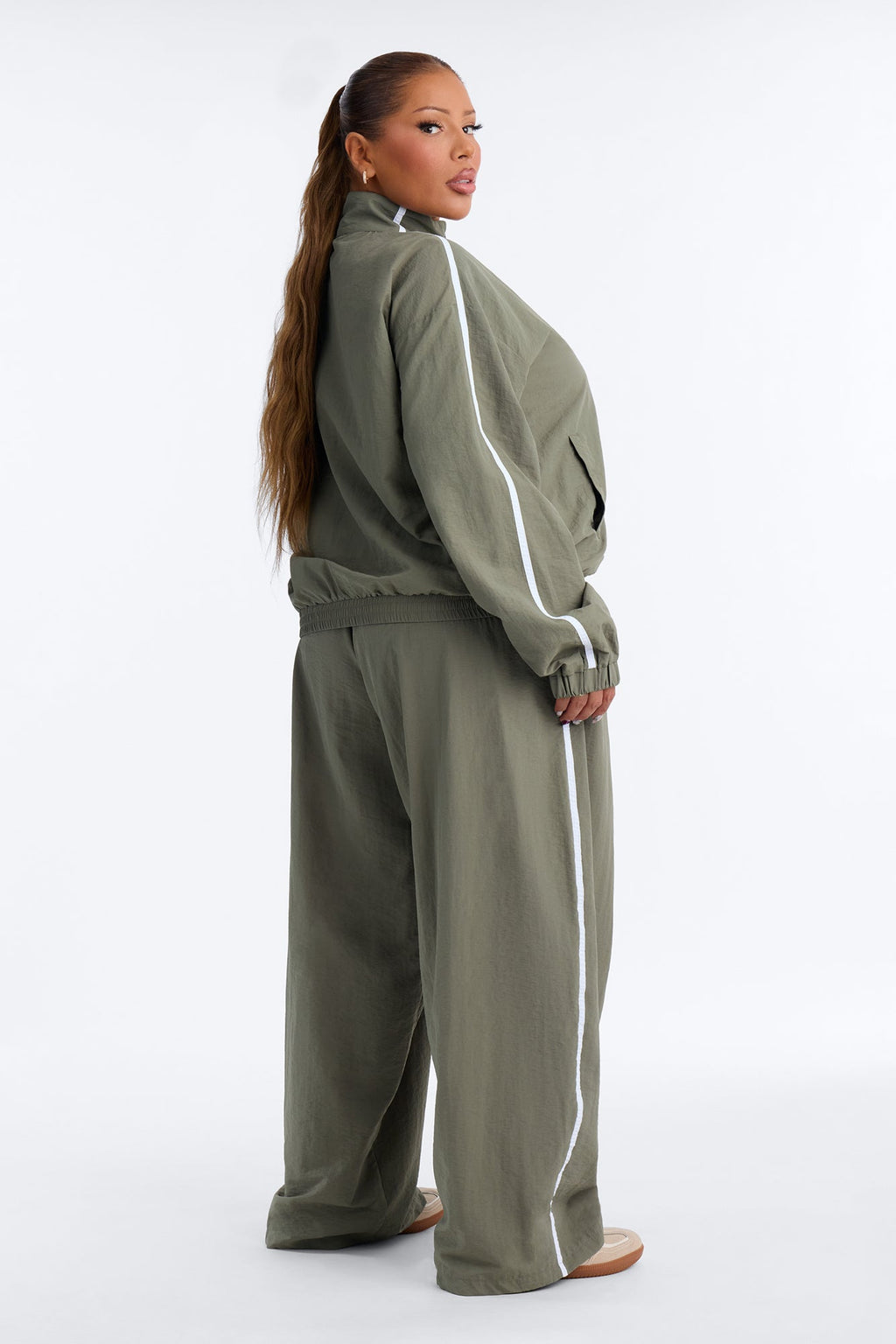 Follow My Lead Windbreaker Pant Set - Olive