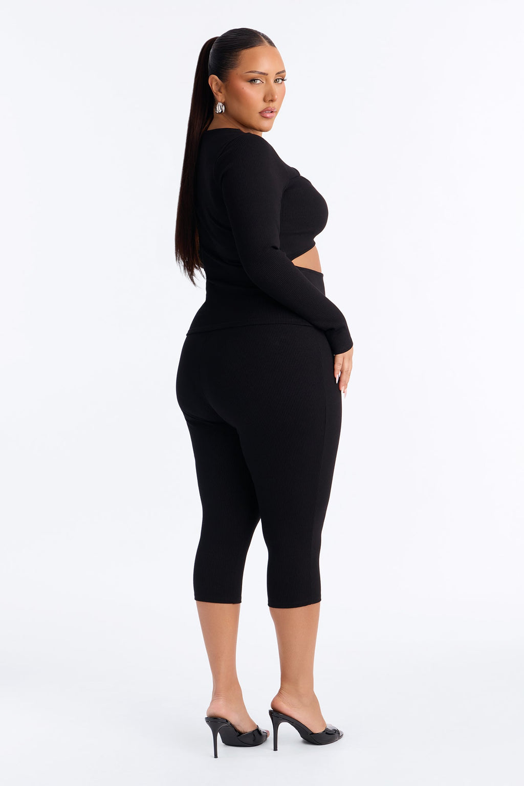 Acacia Snatched Long Sleeve Capri Set - Black