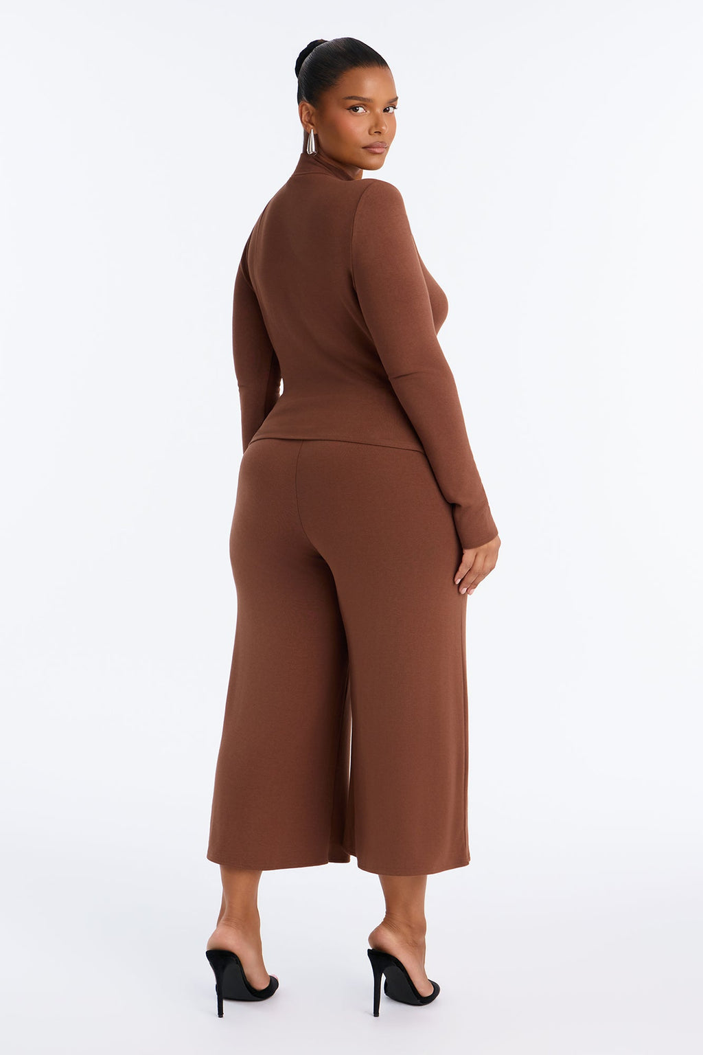 Walk And Talk Long Sleeve Gaucho Pant Set - Mocha