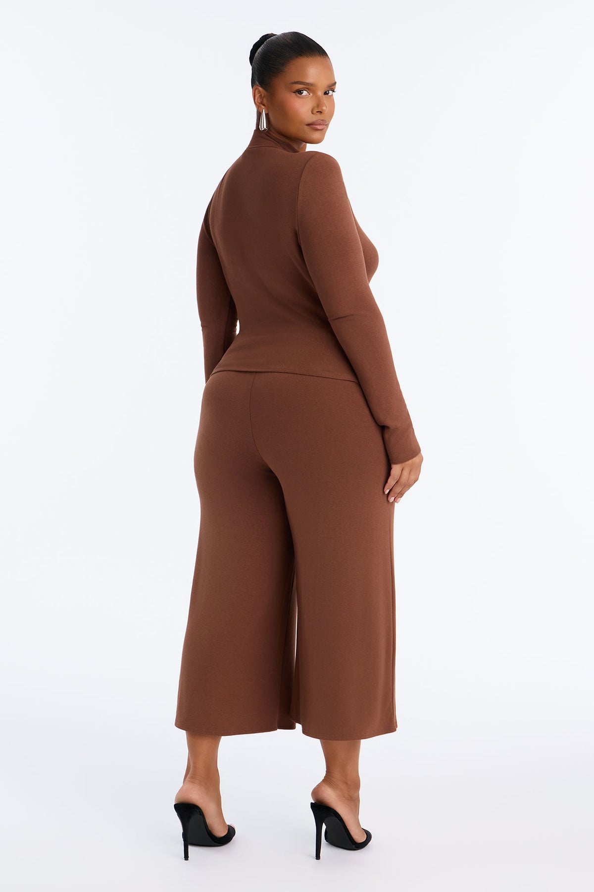 Walk And Talk Long Sleeve Gaucho Pant Set - Mocha