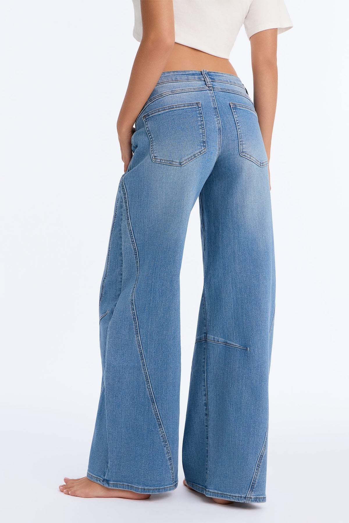 Ease My Mind Stretch Wide Leg Jeans - Medium Wash