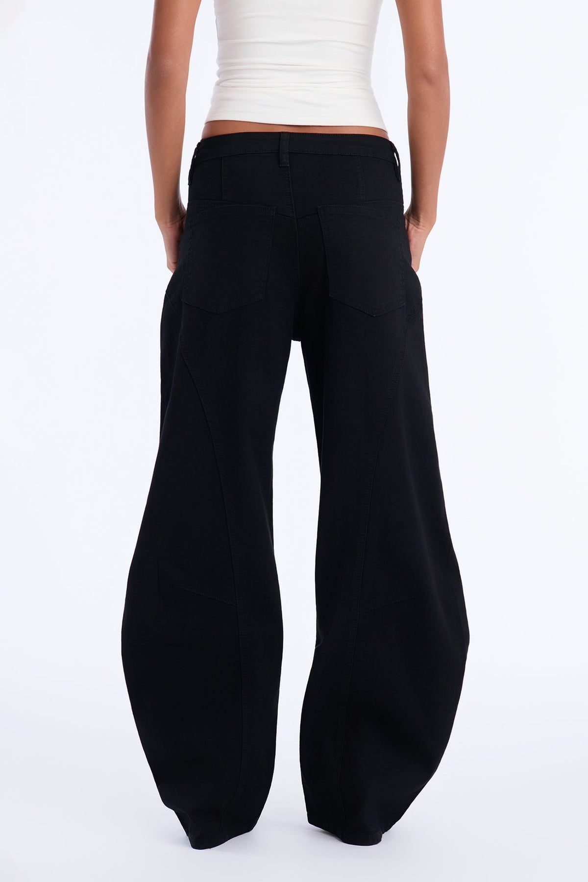Ready To Discuss Stretch Barrel Jeans - Black
