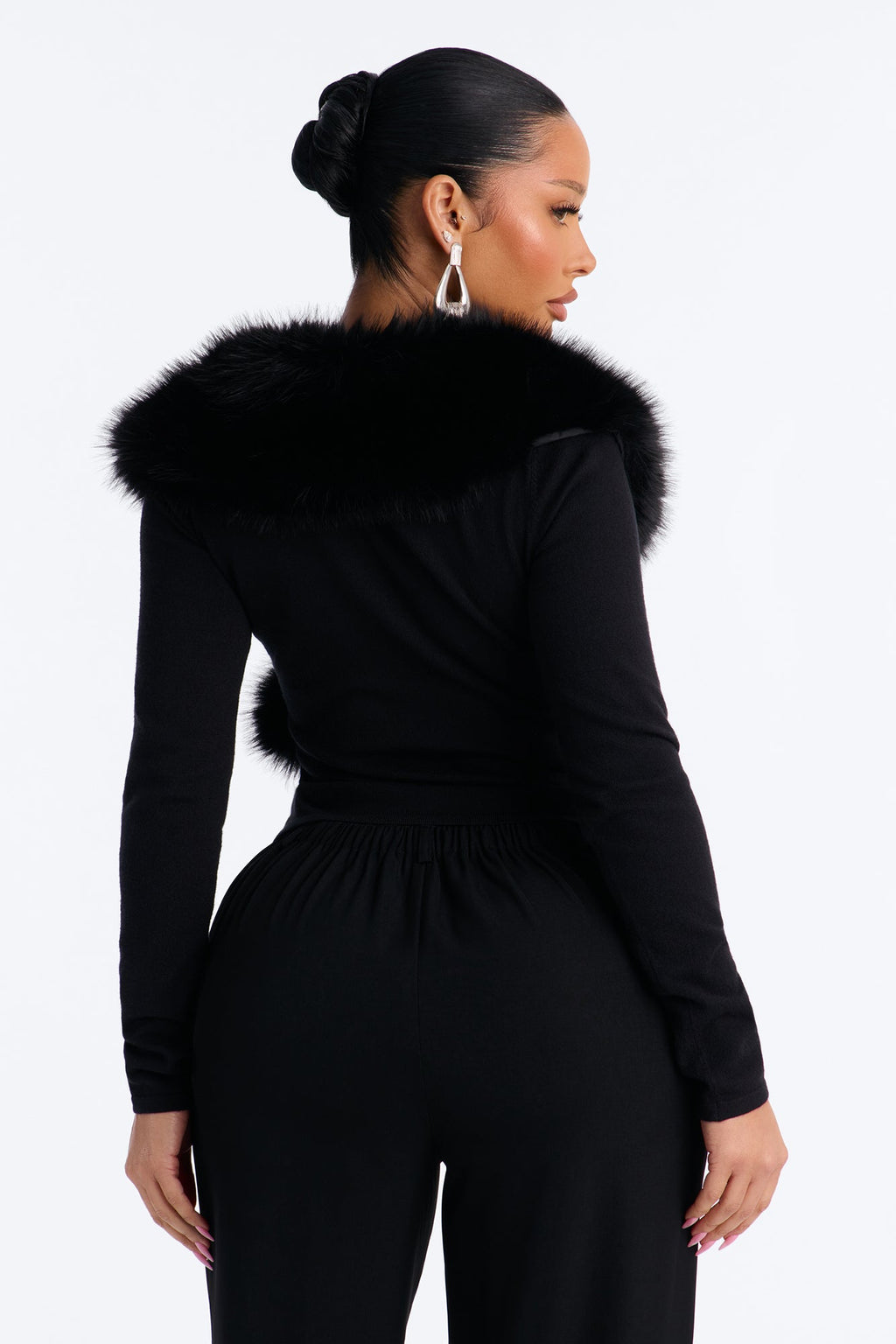 Samara Faux Fur Pullover Sweater - Black