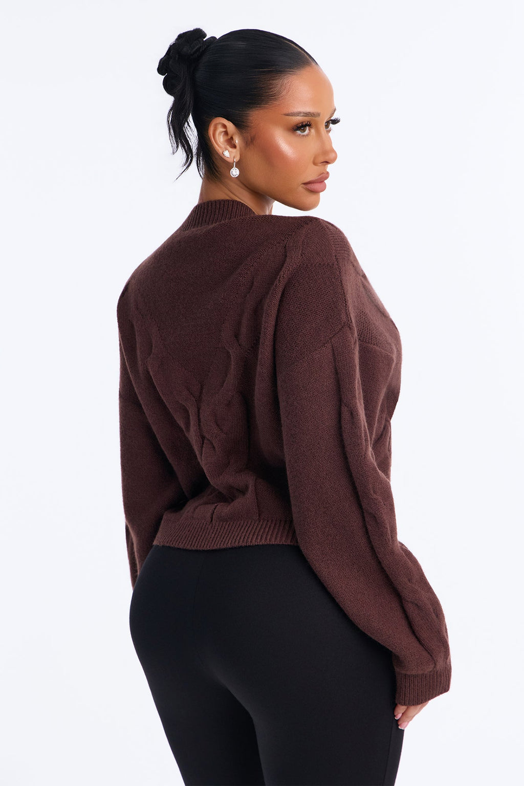 Chilly Serene Cropped Cable Knit Pullover Sweater - Chocolate