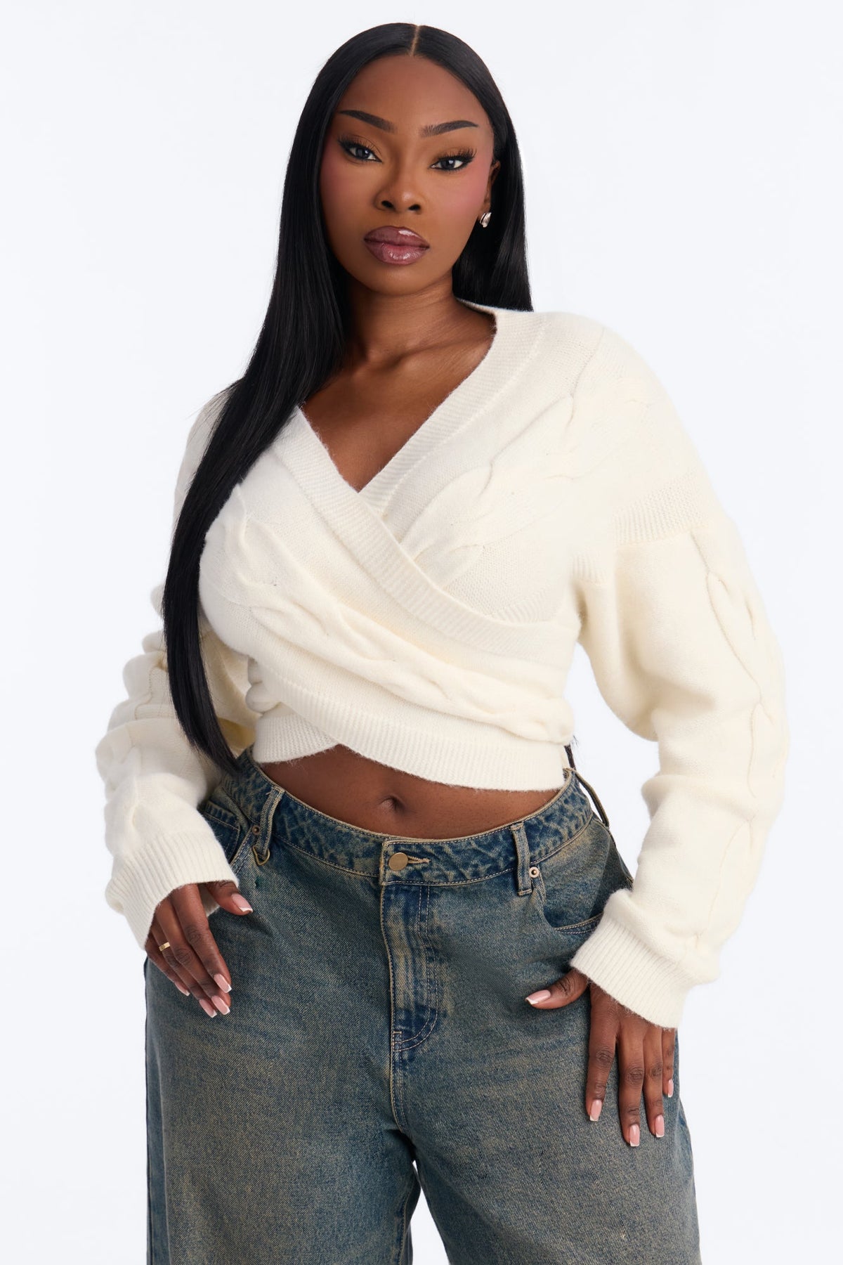 Chilly Serene Cropped Cable Knit Pullover Sweater - Ivory