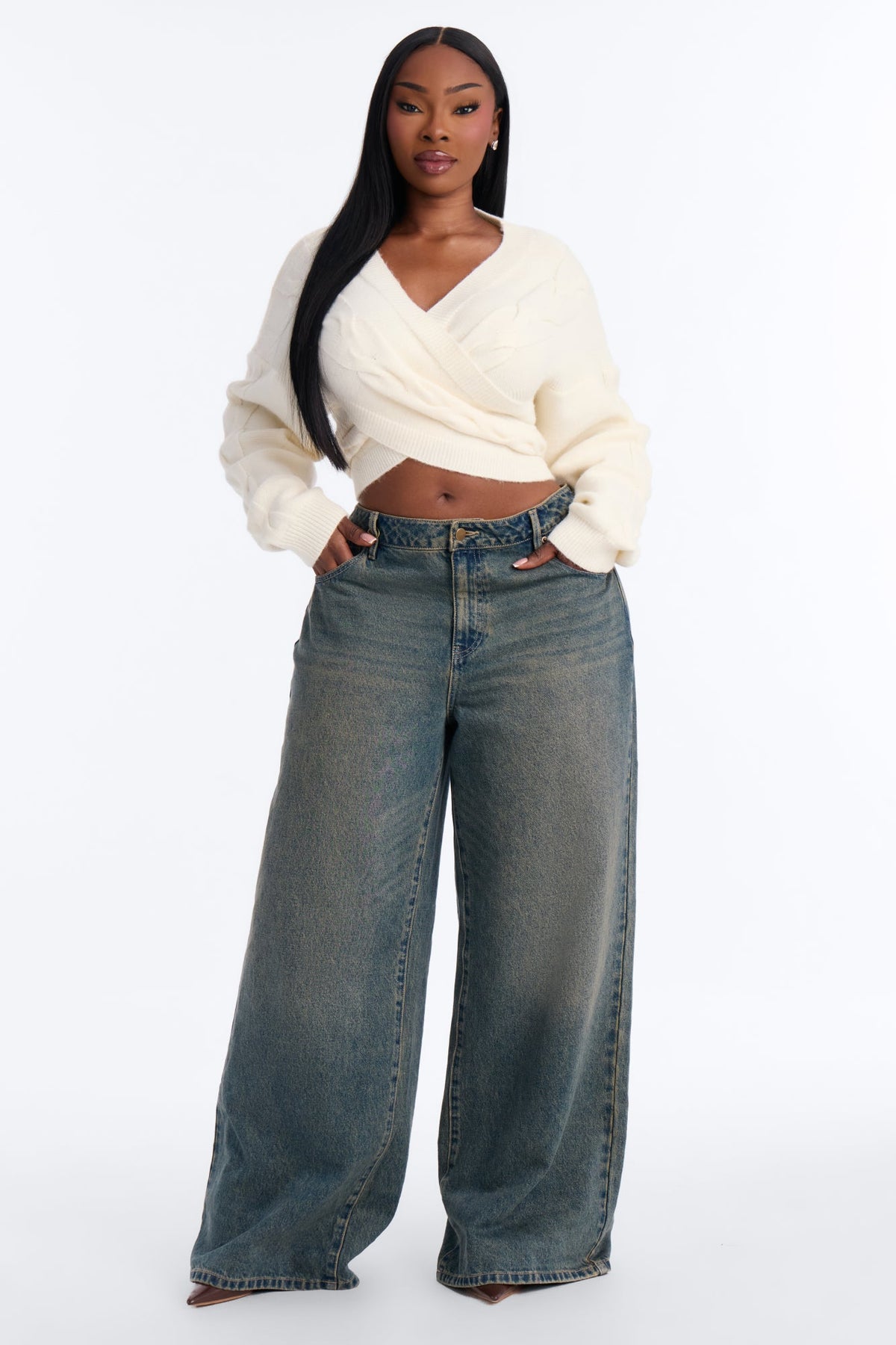 Chilly Serene Cropped Cable Knit Pullover Sweater - Ivory