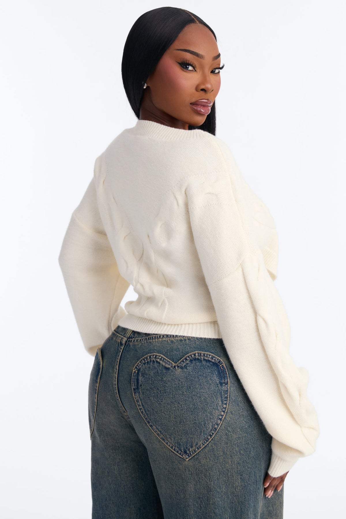 Chilly Serene Cropped Cable Knit Pullover Sweater - Ivory