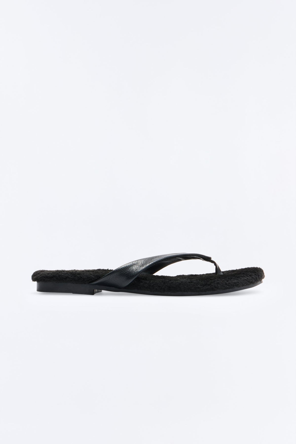 Playing Favorites Sherpa Flip Flops - Black