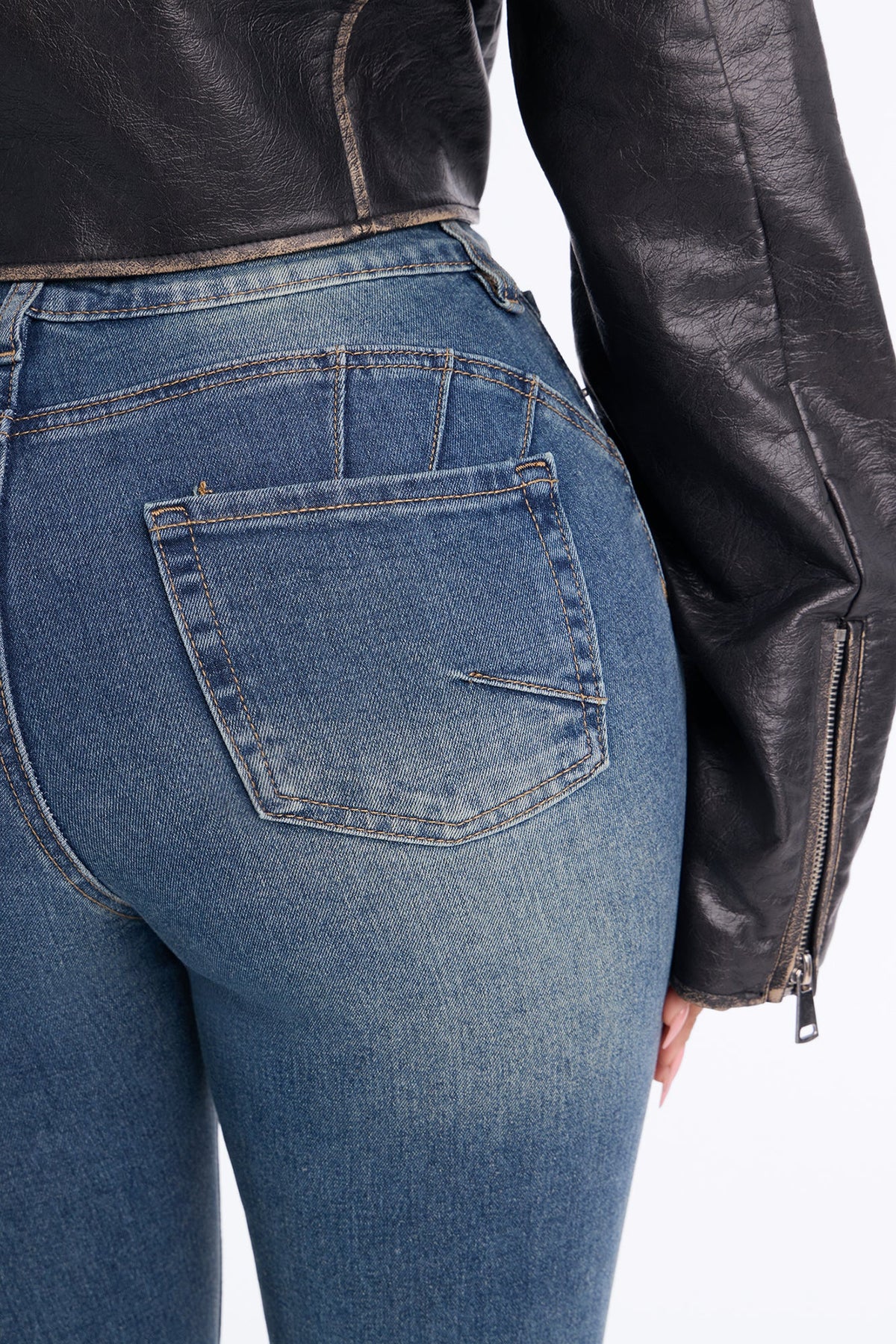 Petite Tucson Booty Lifting Stretch Bootcut Jeans - Dark Wash