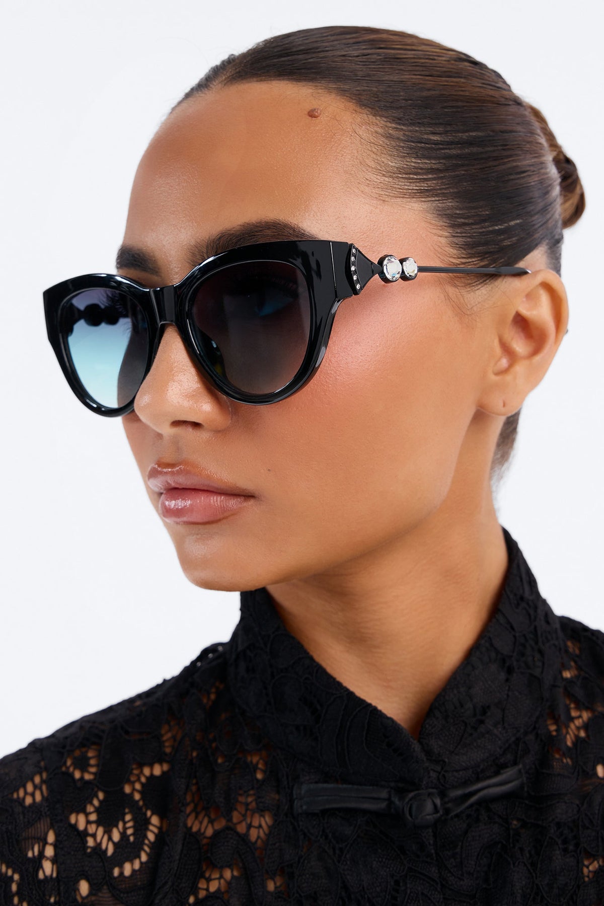With My Entourage Sunglasses - Black/Blue