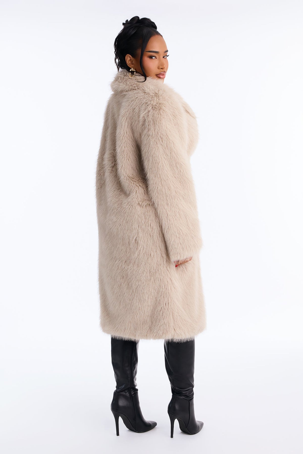 Dreamin' Big Faux Fur Coat - Stone
